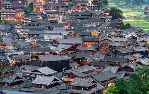 石家庄6种常见的外墙仿石漆施工工艺！